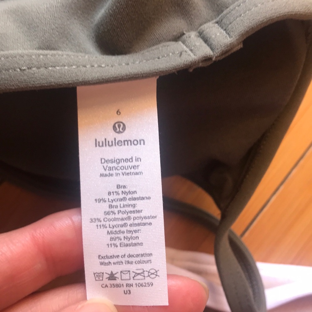 Lululemon Flow Y Bra Bundle, size 6 - Picture 7 of 9